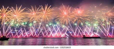 Hong Kong New Year Fireworks Countdown Stock Photo 1302518653 ...