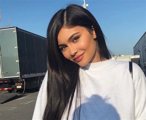 Kylie Jenner Son Interminable Routine Beaut Simple Et Naturelle