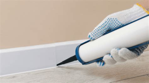 There Is a Big Difference Between Caulk and Silicone; Here’s Where to ...