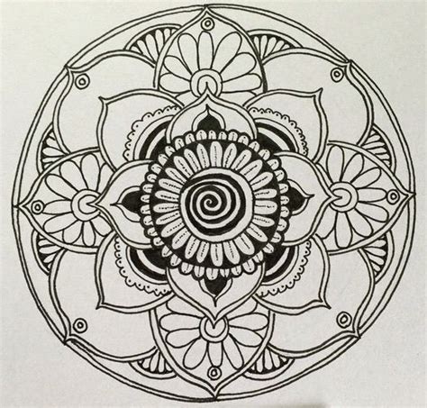 Pin By Ngela Maria Teodoro On Mandalas Decorative Plates Decor