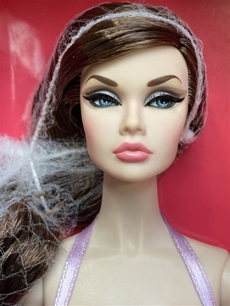 Integrity Toys Poppy Parker Beach Babe Basic Doll Fashion Royalty For