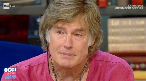 Oggi è un altro giorno Ronn Moss scoppia in lacrime in diretta