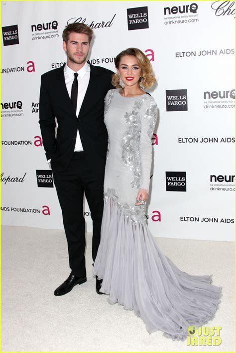 Liam Hemsworth Files For Divorce From Miley Cyrus Photo 4338029 Liam