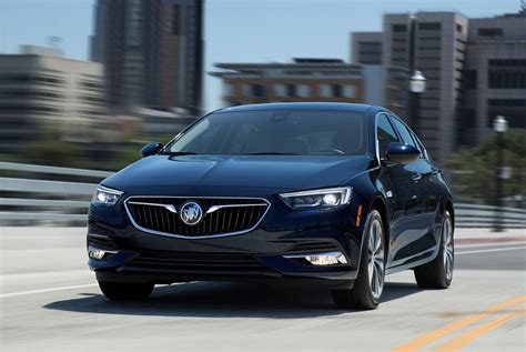 2019 Buick Regal Sportback Luxury Sedan