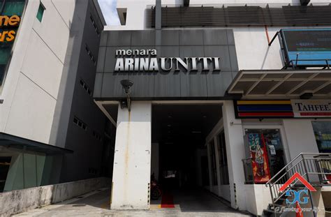 MENARA ARINA UNITI Grabstay