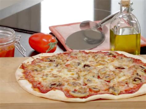 Recette Pizza Reine à la Mozzarella Galbani