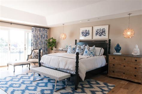 12 Beautiful Blue and White Bedrooms