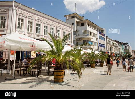 Varna Bulgaria August 14 2015 Boulevard Knyaz Prince Boris I