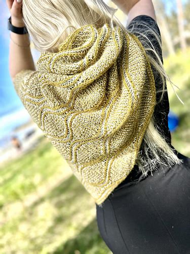 Ravelry Turning Roads Shawl Pattern By Raina K