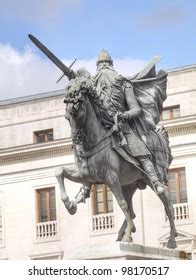 Equestrian Statue El Cid Burgos Spain Stock Photo 98170517 | Shutterstock