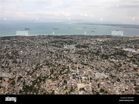 Vue aérienne de Port au Prince Haïti Photo Stock Alamy