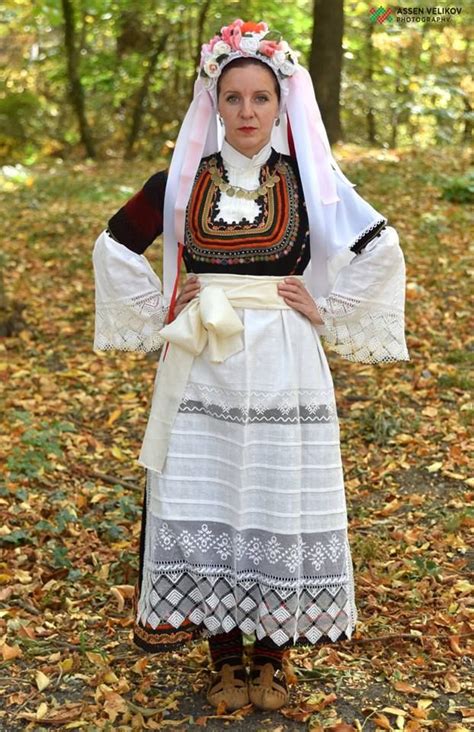 ⭐Bulgarian folklore⭐ | Norwegian clothing, Traditional outfits, Serbian ...