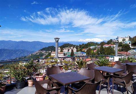 Hotels in Darjeeling | Exclusive Deals | Save upto 20%