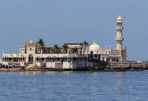 Haji Ali Dargah, Mumbai - Timings, History, Darshan, Pooja Timings