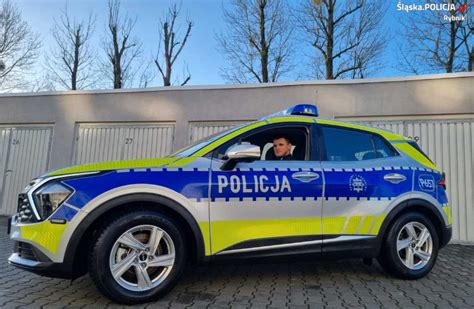 Nowy Radiow Z Dla Rybnickich Policjant W Silesion Pl