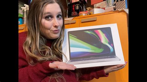 Andiamo A Comprare Il Macbook Pro E Unboxing Vlog Gennaio