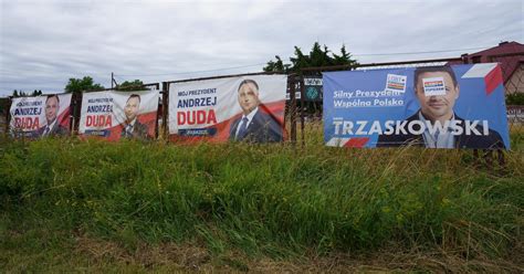 Co grozi za zerwanie plakatu wyborczego Możesz trafić nawet do więzienia