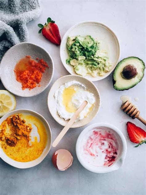 9 Best Diy Oatmeal Face Masks For Every Skin Type Hello Glow