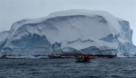 Antartide Dallo Scioglimento Dei Ghiacciai Emerge Un Isola Sconosciuta