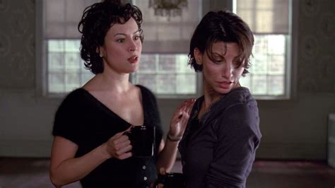 32 Facts About The Movie Bound