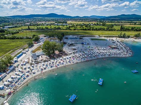 ¡la Asombrosa Playa De Budapest Abre Hoy Fotos Daily News Hungría