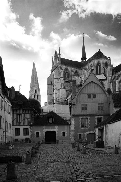 AUXERRE Par RemiR Concours Photo Contraste Noir Et Blanc Fotoloco