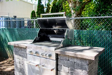 How To Build A Stone Grill Surround Western Interlock