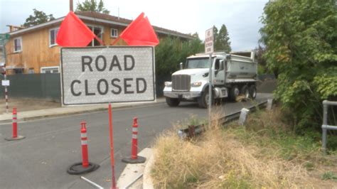 Grants Pass Begins Emergency Repairs On Creek Bank Damage Ktvl