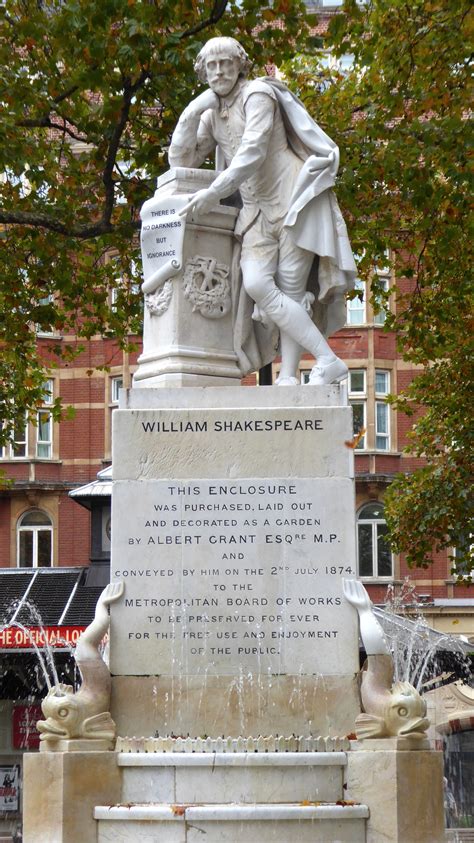 Shakespeare Statue in Leicester Square London | Shakespeare, William ...