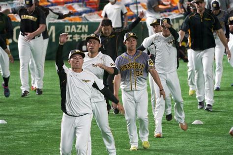 Japan opens baseball season after 3-month pandemic delay - Chicago Sun ...