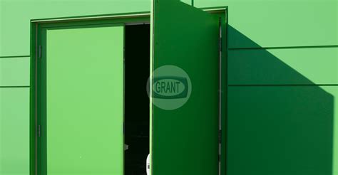 Sebelum Memasang Pintu Gudang Pt Sekawan Karya Tama Mandiri