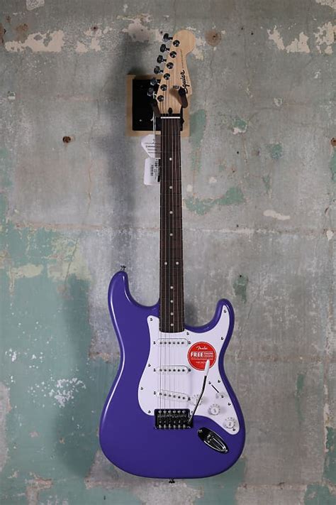 Squier Sonic Stratocaster Ultraviolet Reverb