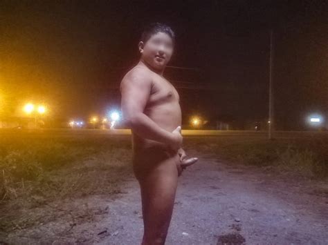 Desnudito Y Excitado Exhibiciendome En Las Calles Nocturnas Nude Pics Xhamster