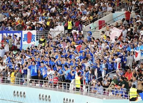 【w杯】大金星を収めた直後も、日本サポーターのゴミ拾い海外メディア注目 カタール2022 日刊スポーツ