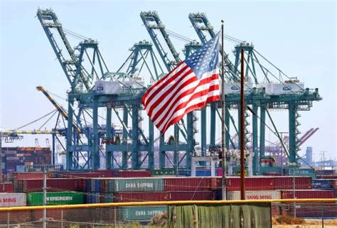 Us Trade Deficit Balloons As Imports Break Record Taipei Times