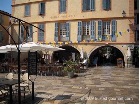 L Auberge Provençale restaurant Place des Arcades 06550 Valbonne