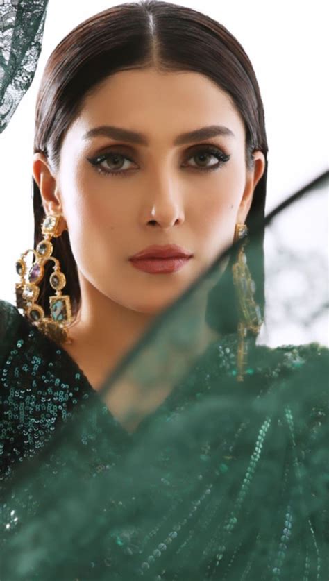 Ayeza Khan