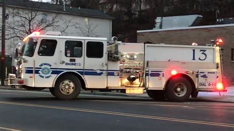 NEWARK FIRE DEPARTMENT ENGINE 13 LADDER 16 RESPONDING FROM QUARTERS