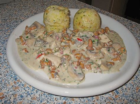 Pilzragout mit Semmelknödel von DannyB Chefkoch