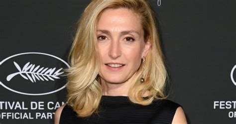 Julie Gayet M Connaissable Avec Cette Nouvelle Coloration La Femme De