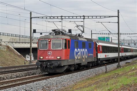 Re F Hrt Am Zum Bahnhof Sbb Markus Wagner Flickr