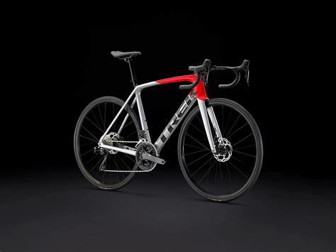 Trek Emonda Sl 6 Di2 Road Bike In Quicksilver In Red