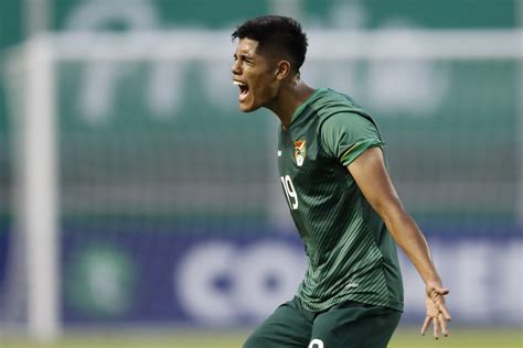 Bolivia apuesta por un grupo de jugadores jóvenes para el amistoso ante