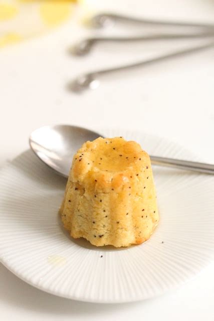 Petits Gâteaux de Semoule au Citron Graines de Pavot Entre la Poire