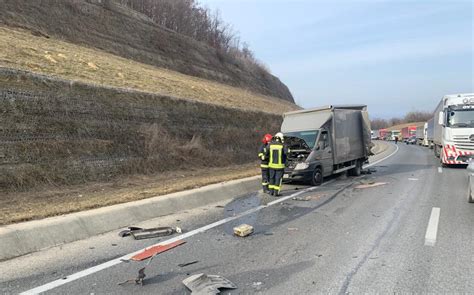 Accident Grav Ntre Un Tir I Un Camion Pe Centura V Lcele Apahida