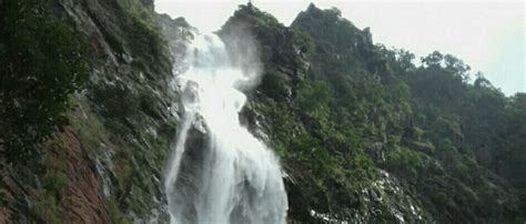 Khandadhar Waterfall - Travel Holidays India