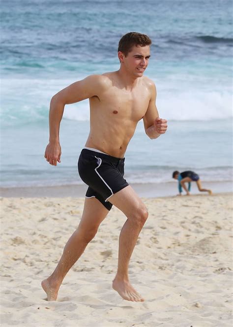 Actor Dave Franco Shirtless Pics