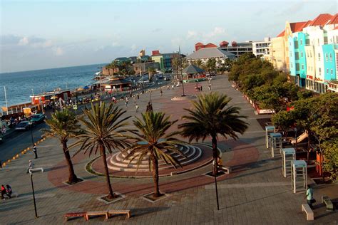 Willemstad, Curacao Cruise Port - Cruiseline.com