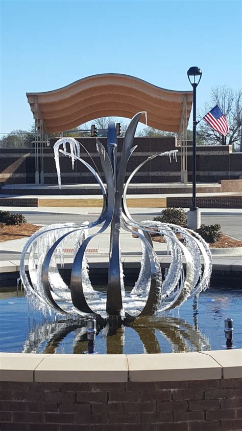 Vidalia Onion Fountain - Visit Vidalia | Historic Vidalia, Georgia, Toombs County