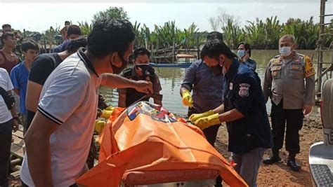 Penemuan Mayat Tanpa Identitas Mengapung Di Sungai Gegerkan Warga